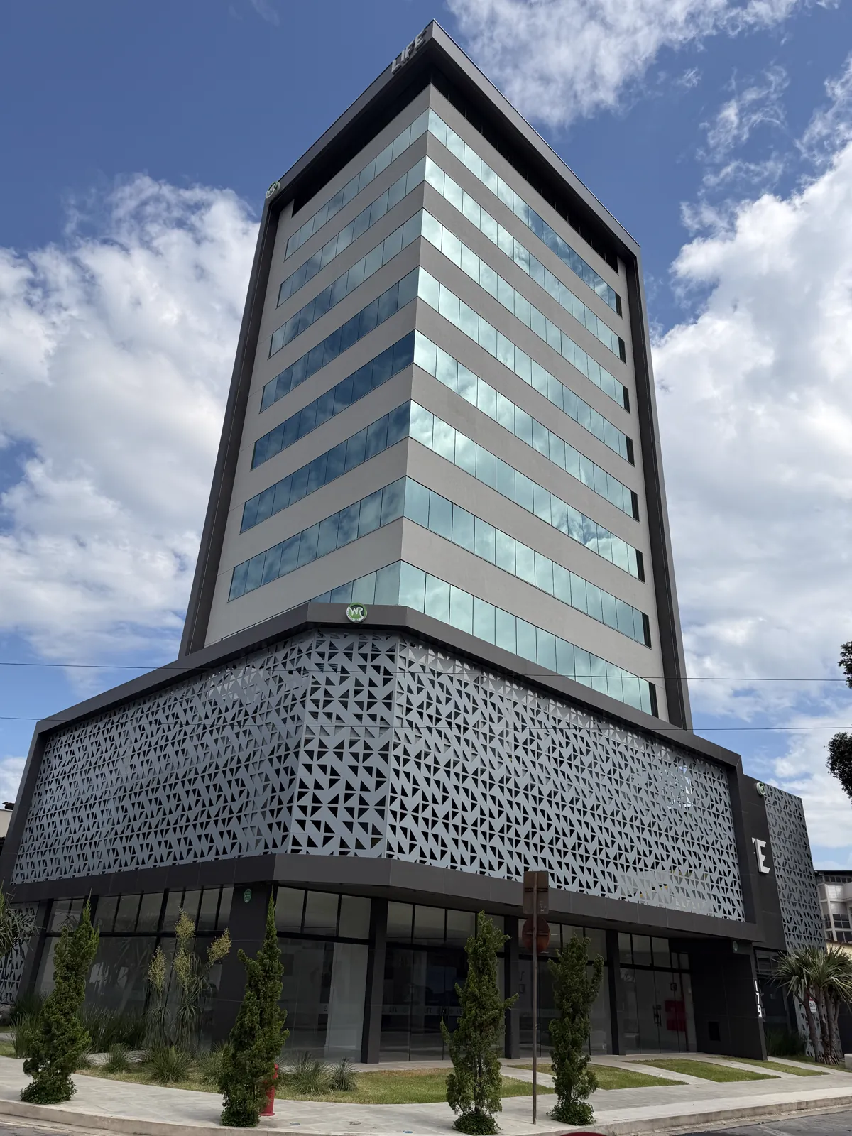 Fachada do Edifício Life